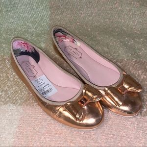 Ted Baker London Immet Rose Gold flats size: 8.5
